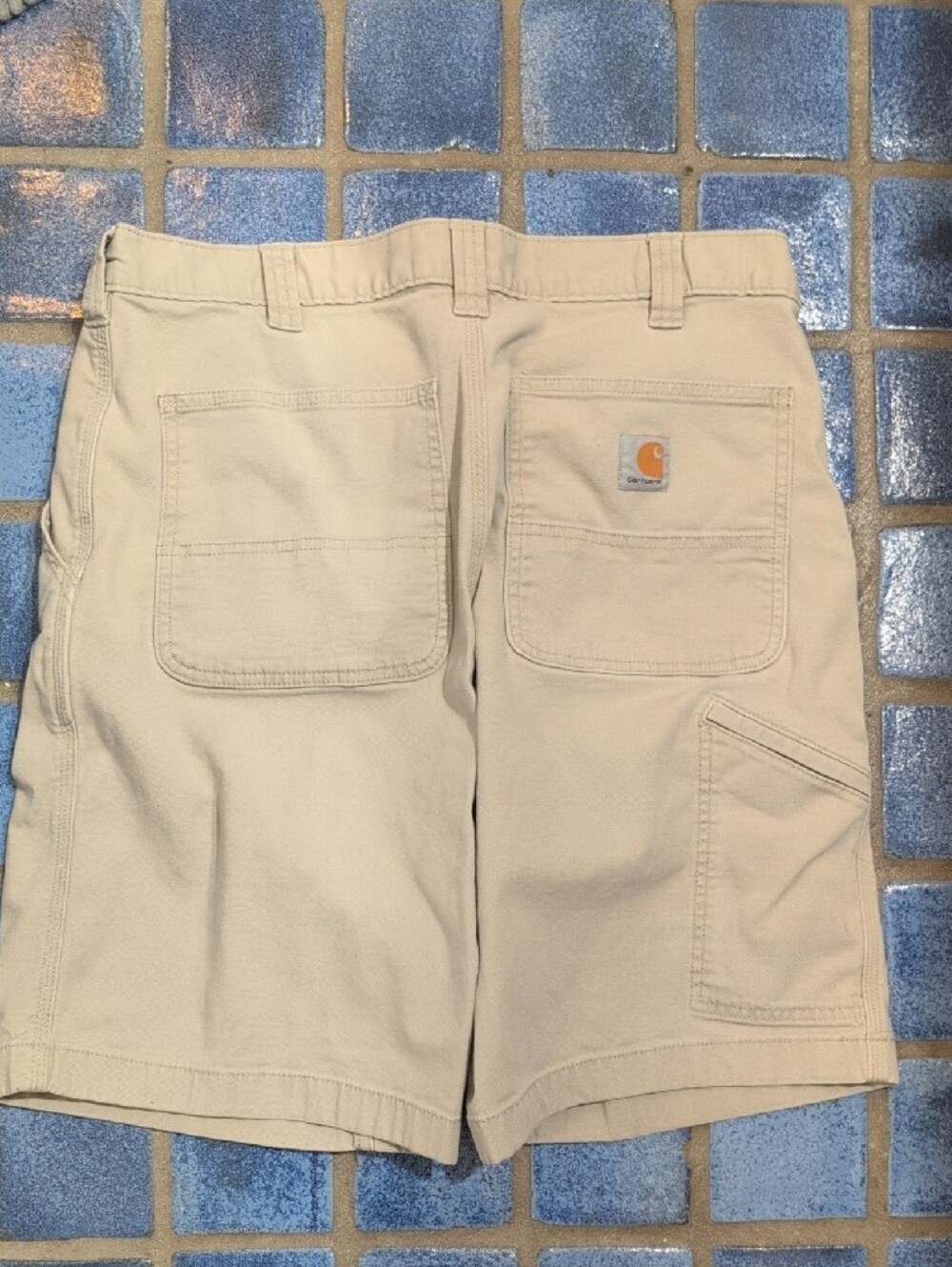 Carhartt Men's Relaxed Fit Beige/Tan Shorts - Picture 2 of 3